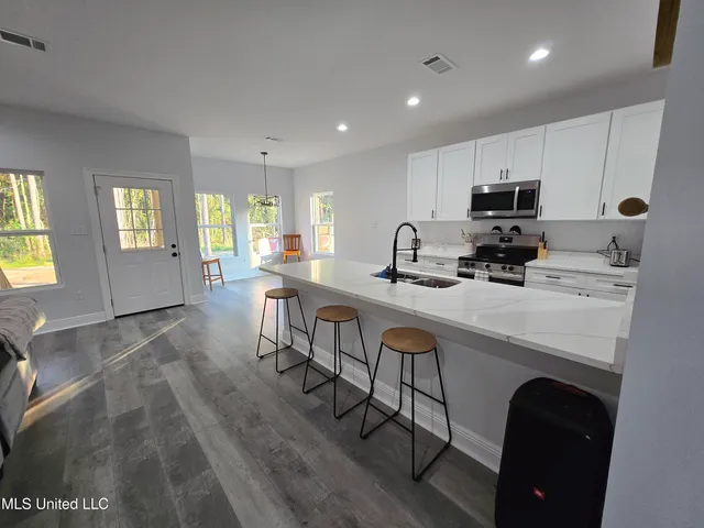 $245,000 | 1711 East Lakeshore Drive, Carriere, MS 39426