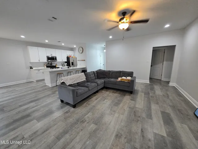 $245,000 | 1711 East Lakeshore Drive, Carriere, MS 39426