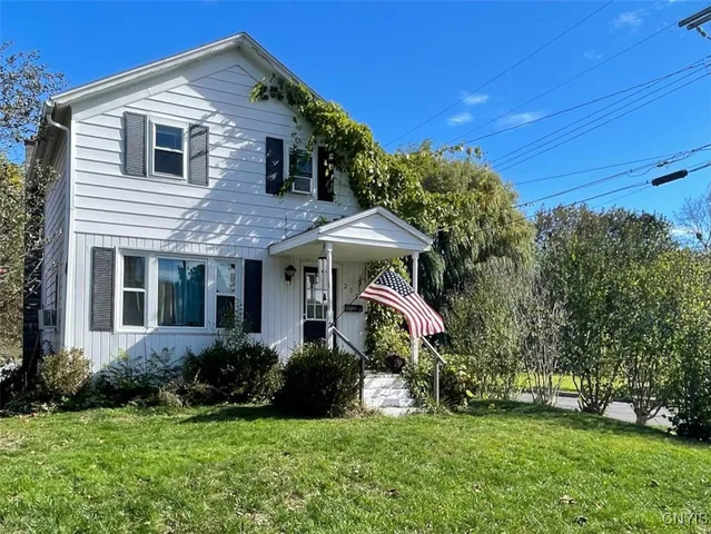 $129,900 | 299 Chestnut Street, Oswego, NY 13126