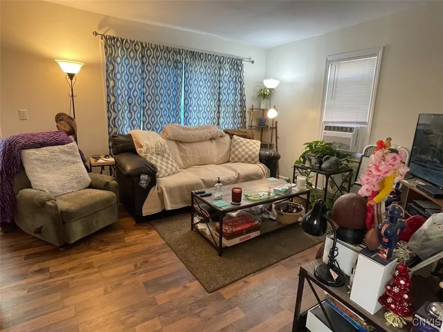 $129,900 | 299 Chestnut Street, Oswego, NY 13126