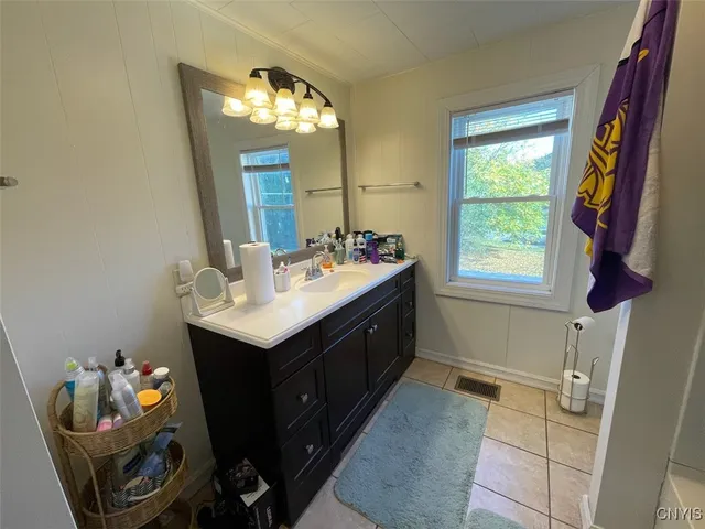 $129,900 | 299 Chestnut Street, Oswego, NY 13126