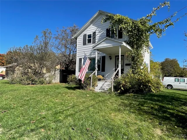 $129,900 | 299 Chestnut Street, Oswego, NY 13126