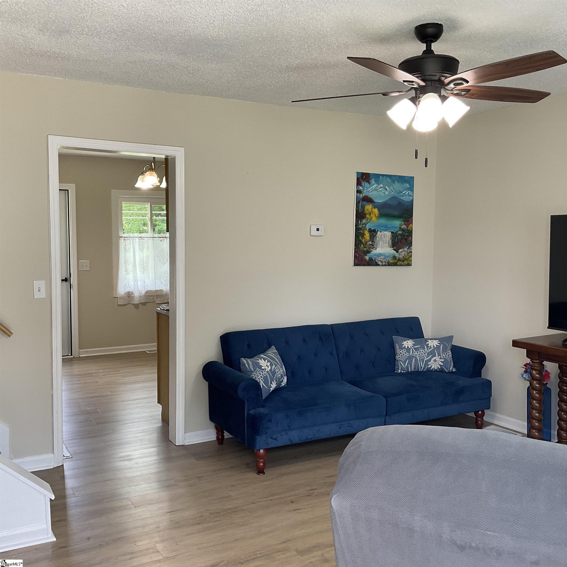 407 Old Farm Road Moore, SC 29369 - Photo 6 of 16