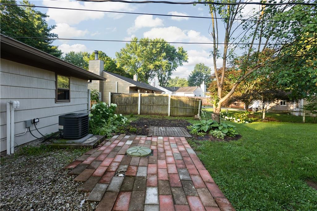 2122 Randall Road Indianapolis, IN 46240 - Photo 19 of 25 Gallery Image 19