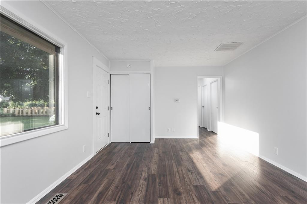 2122 Randall Road Indianapolis, IN 46240 - Photo 7 of 25 Gallery Image 7