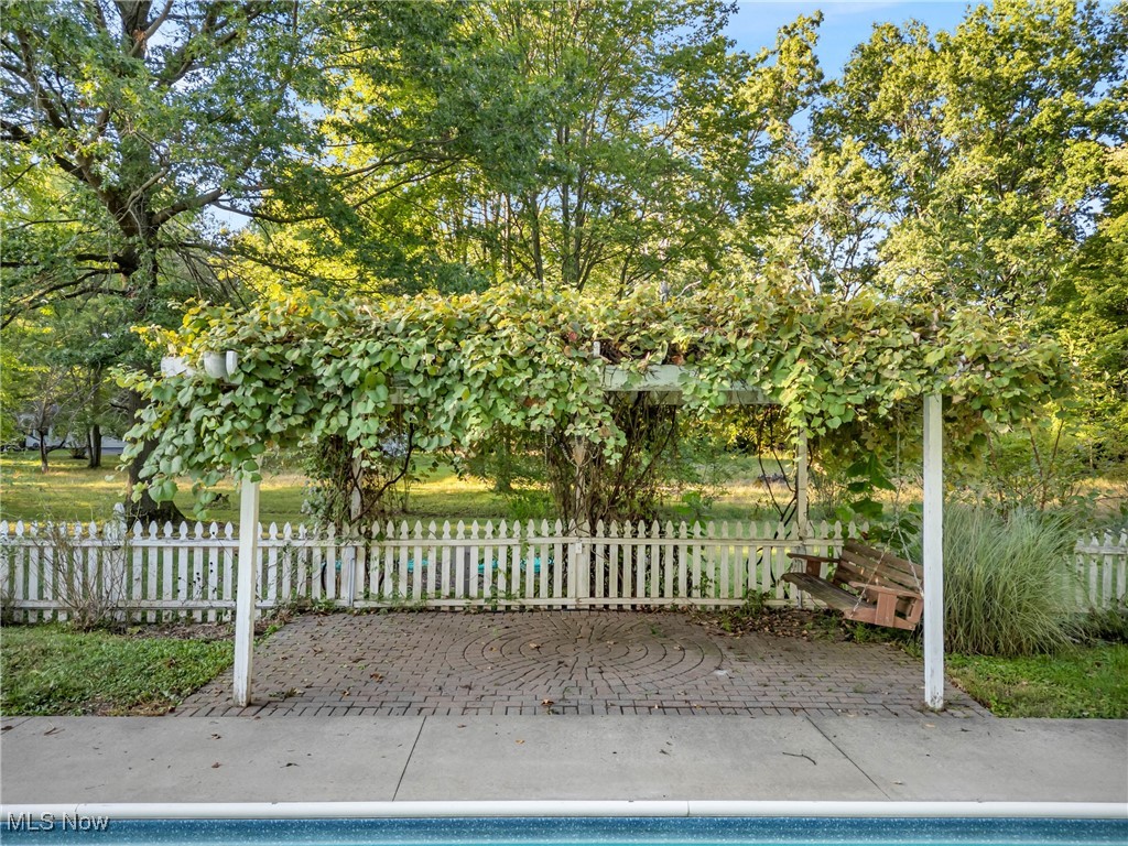 1583 Vermilion Road Vermilion, OH 44089 - Photo 29 of 41 Patio