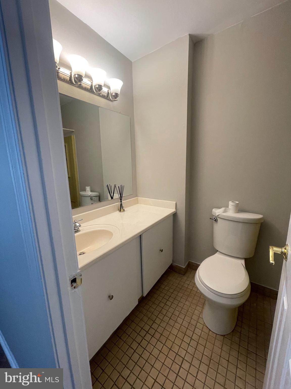 9453 Woodbridge Road Philadelphia, PA 19114 - Photo 44 of 65 2nd Floor Bathroom