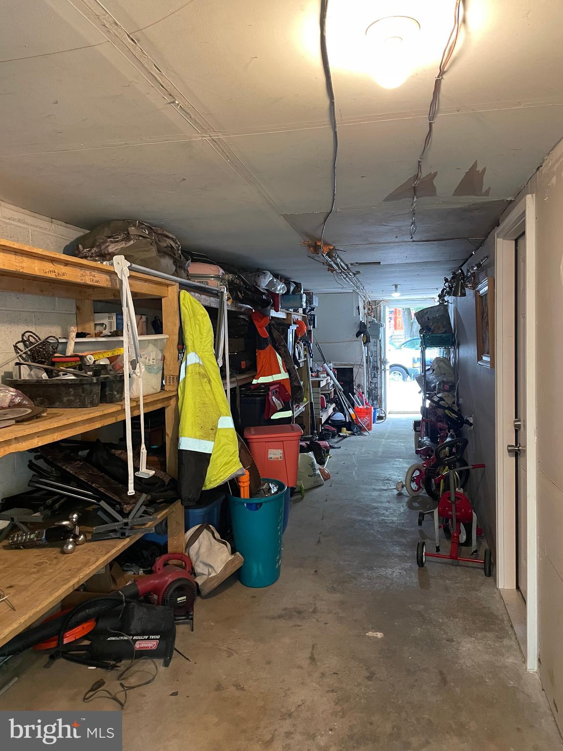 9453 Woodbridge Road Philadelphia, PA 19114 - Photo 50 of 65 Garage