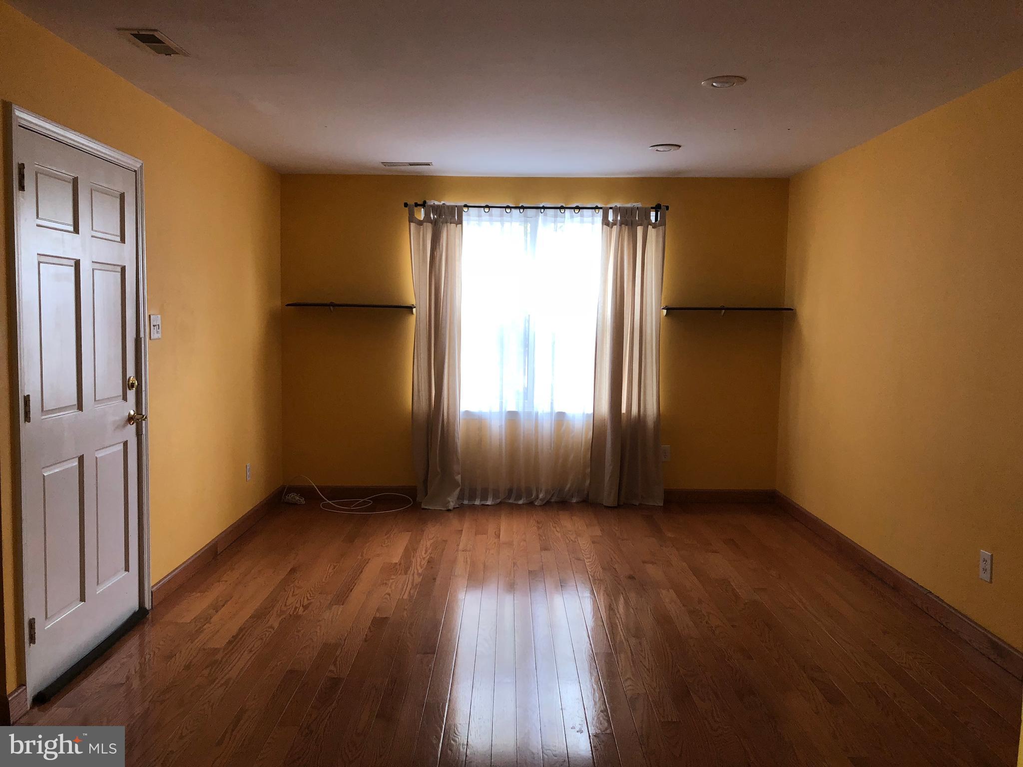 9453 Woodbridge Road Philadelphia, PA 19114 - Photo 58 of 65 1st Floor Living (taken 2018)
