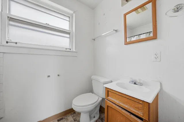 $165,000 | 129 49th Avenue, Bellwood, IL 60104