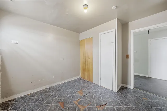 $165,000 | 129 49th Avenue, Bellwood, IL 60104