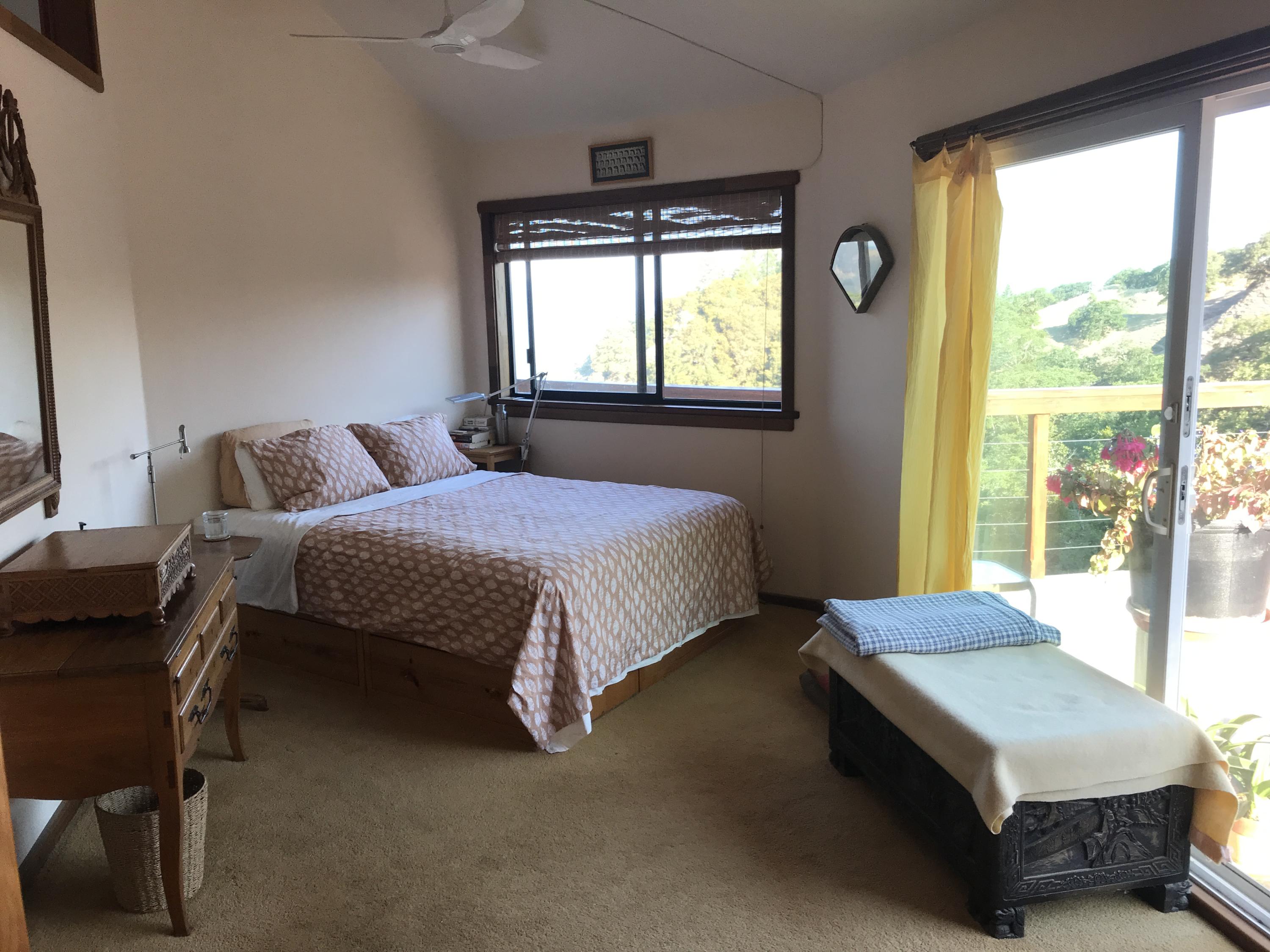 558 Homestead Road Garberville, CA 95542 - Photo 21 of 64 23 upstairs master