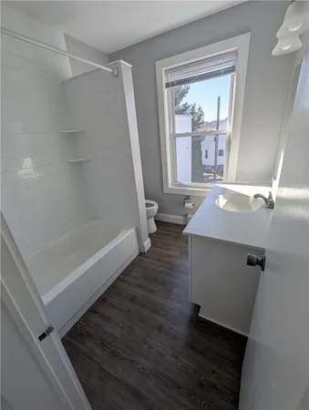 $1,800 | 62 Pleasant Street, Unit 2, Westerly, RI 02891