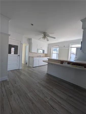 $1,800 | 62 Pleasant Street, Unit 2, Westerly, RI 02891