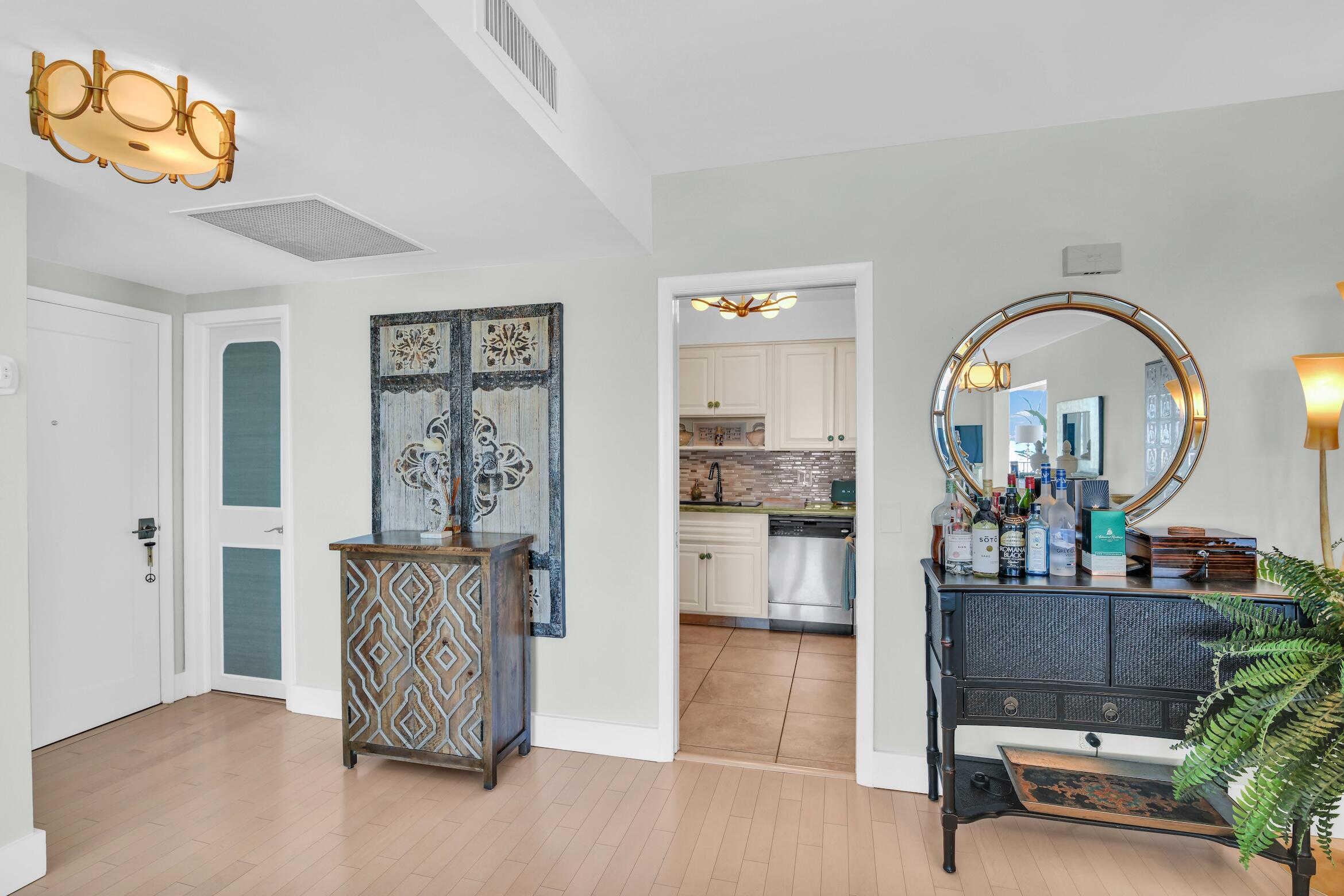 50 E Road, Unit 11D Delray Beach, FL 33483 - Photo 8 of 74 Entrance