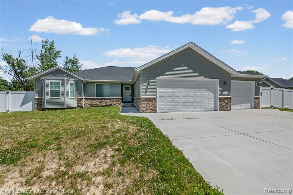 4429 River Road East China, MI 48054 - Photo 4 of 35
