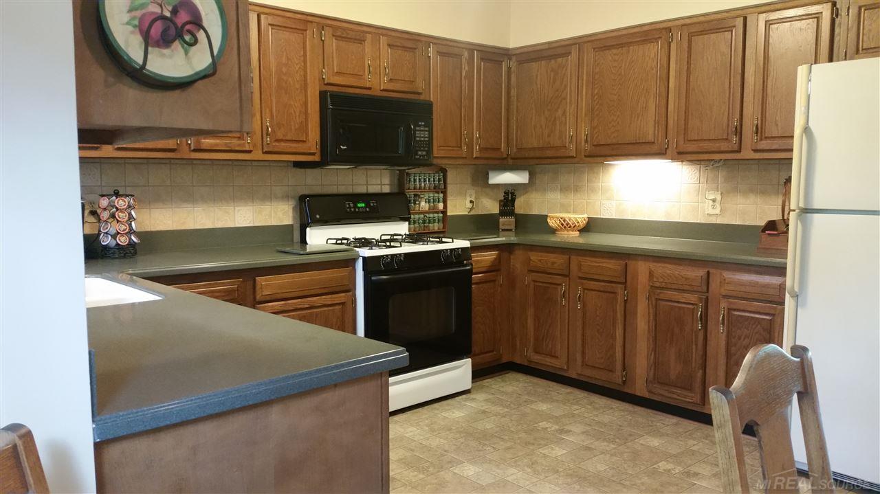20620 33 Mile Road Armada, MI 48005 - Photo 10 of 35 31294696-9.JPG