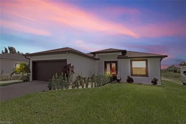 $2,500 | 490 37th Avenue Northwest, Naples, FL 34120