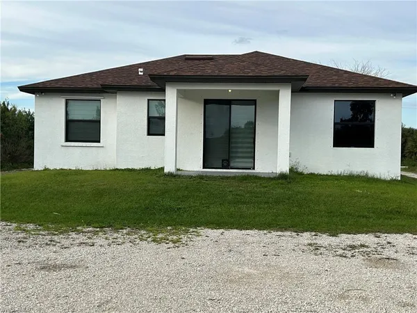 $2,500 | 490 37th Avenue Northwest, Naples, FL 34120