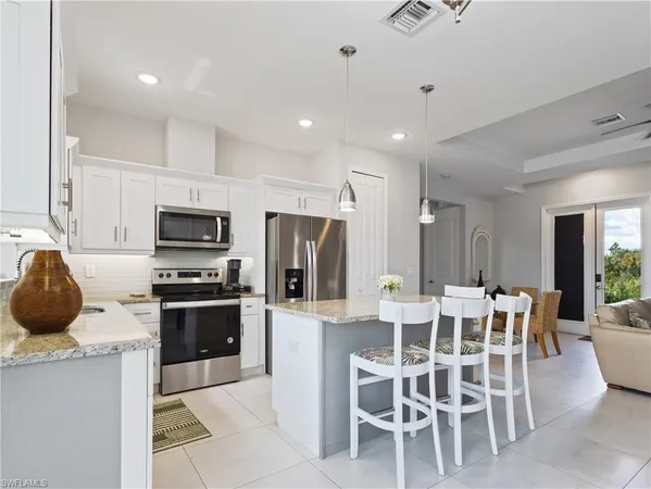 $2,500 | 490 37th Avenue Northwest, Naples, FL 34120