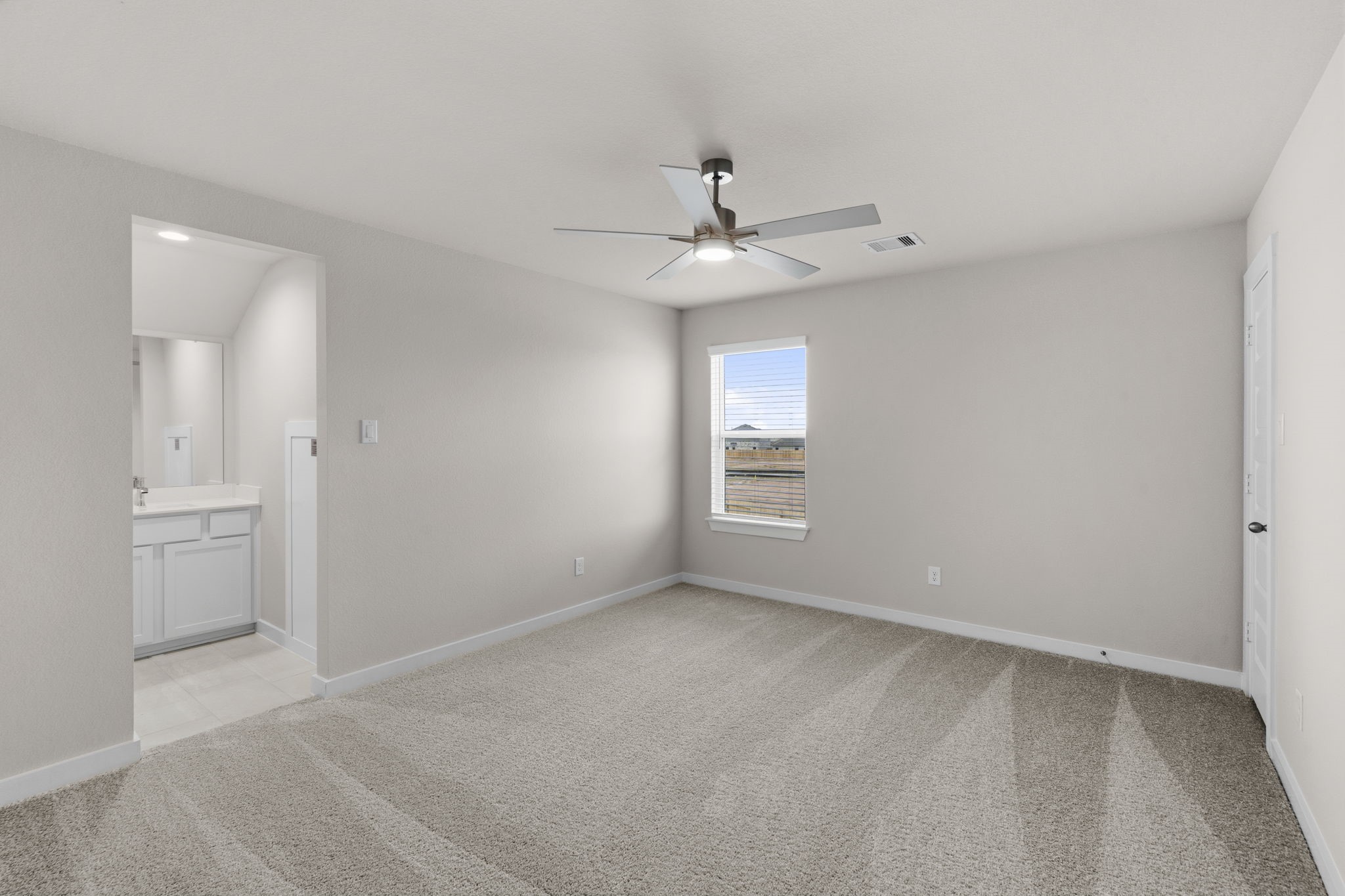 4017 Sun Burst Lane Brookshire, TX 77423 - Photo 23 of 49 a view of an empty room with a window