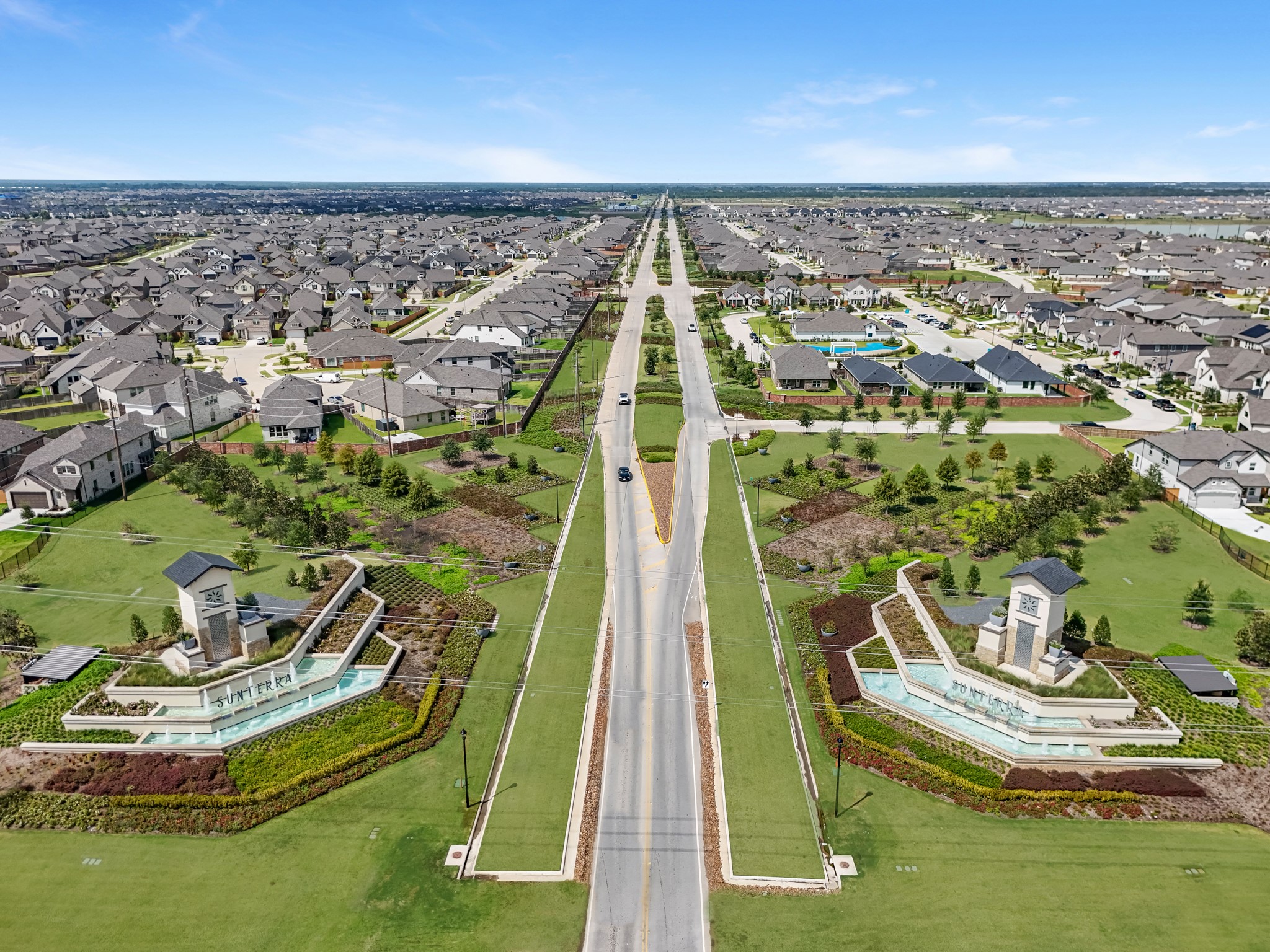 4017 Sun Burst Lane Brookshire, TX 77423 - Photo 40 of 49 an aerial view of a house with a ocean view