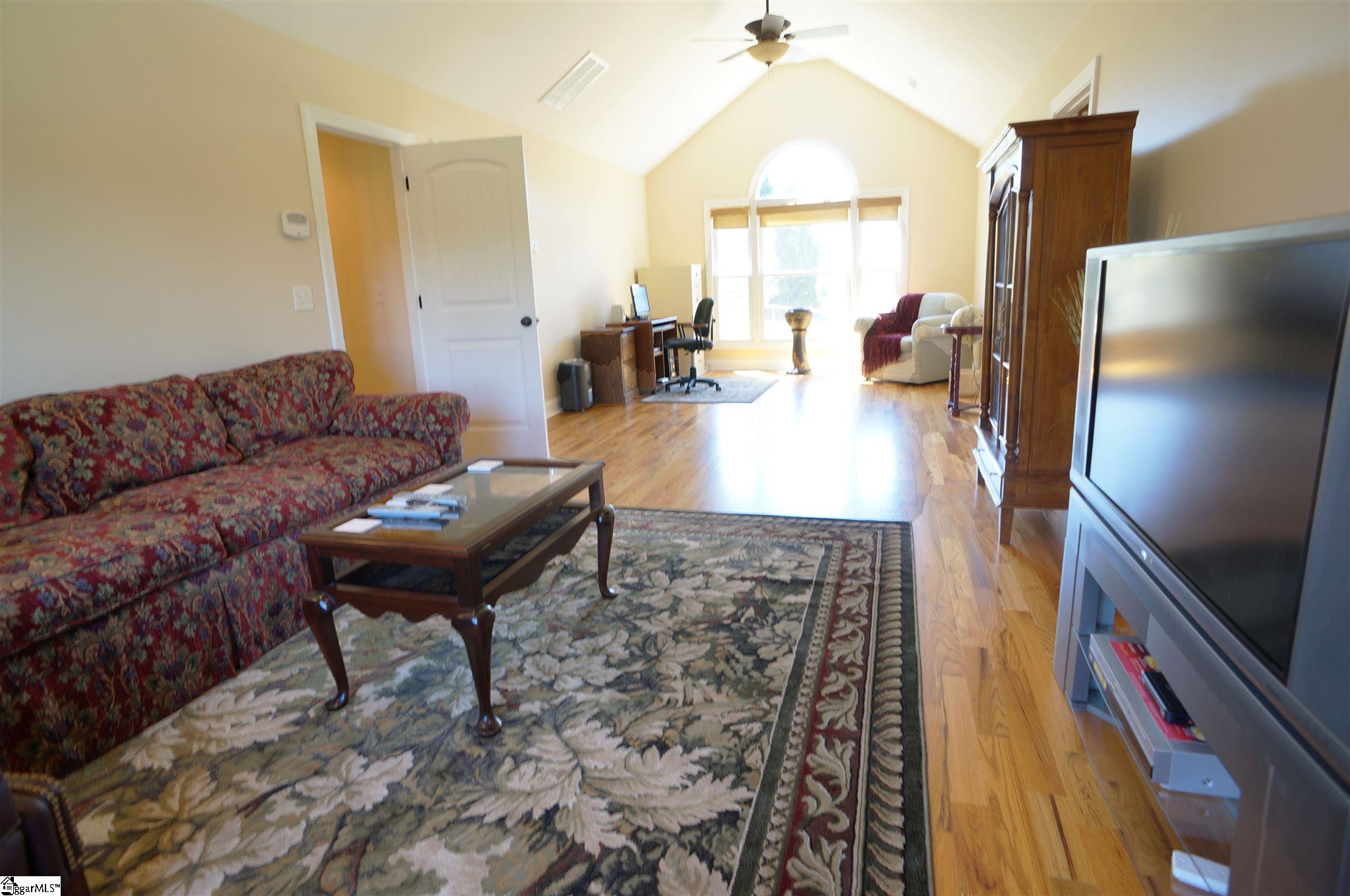 131 Croxton Road Williamston, SC 29697 - Photo 21 of 36 Second floor bonus room.