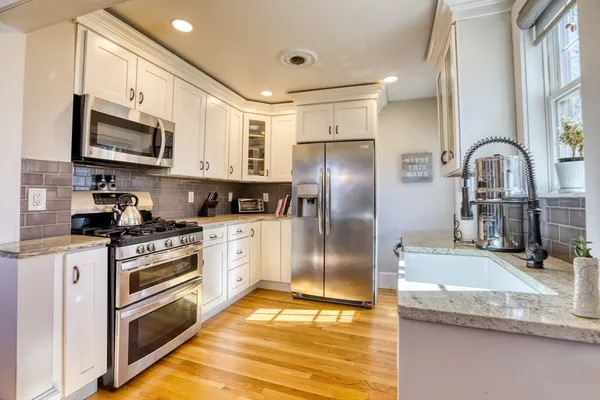 $549,000 | 42 Summer Street, Unit 2, Rowley, MA 01969