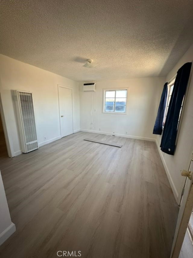 451 West Yermo Road, Unit C Yermo, CA 92398 - Photo 2 of 5 Living Room