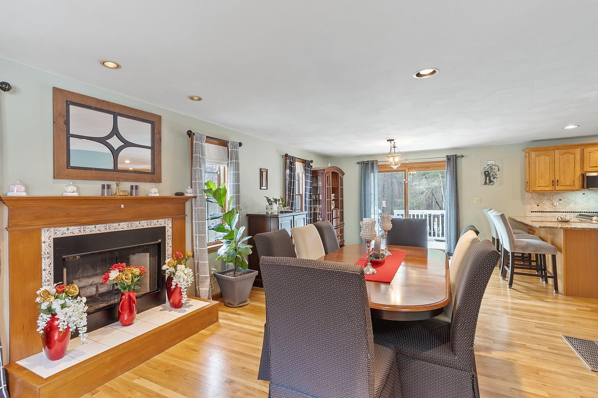 254 South Road Kensington, NH 03833 - Photo 12 of 46