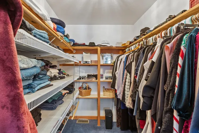 $749,900 | 254 South Road, Kensington, NH 03833