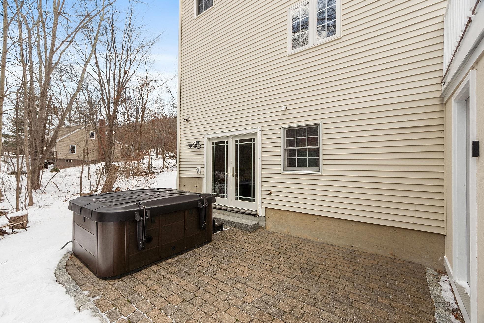 254 South Road Kensington, NH 03833 - Photo 39 of 46