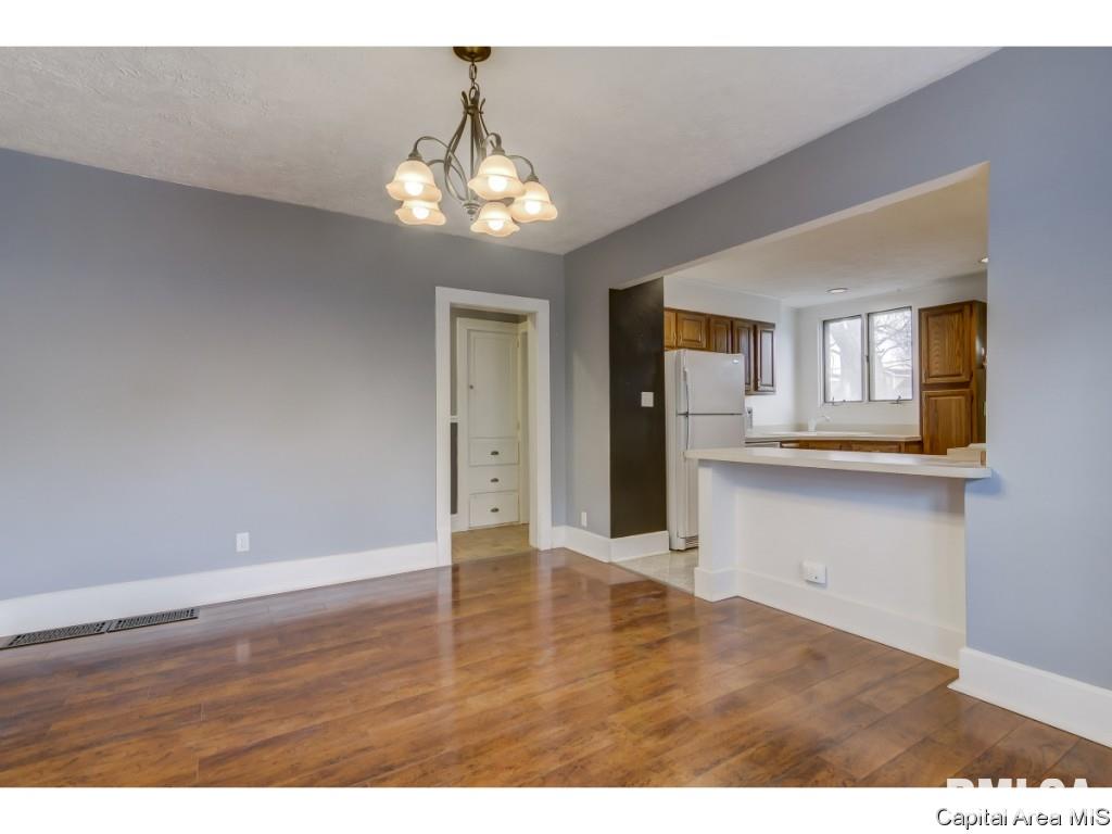 2124 South 4th Street Springfield, IL 62703 - Photo 5 of 36