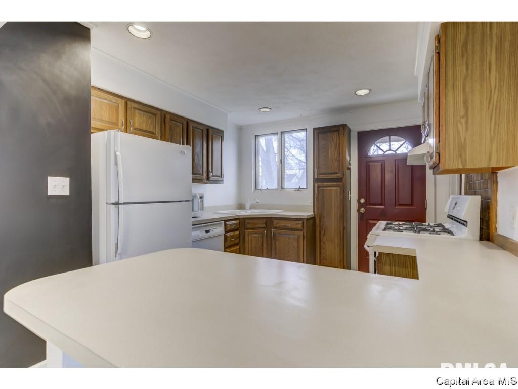 2124 South 4th Street Springfield, IL 62703 - Photo 7 of 36