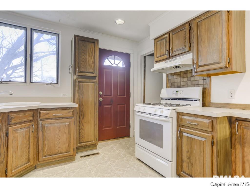2124 South 4th Street Springfield, IL 62703 - Photo 9 of 36