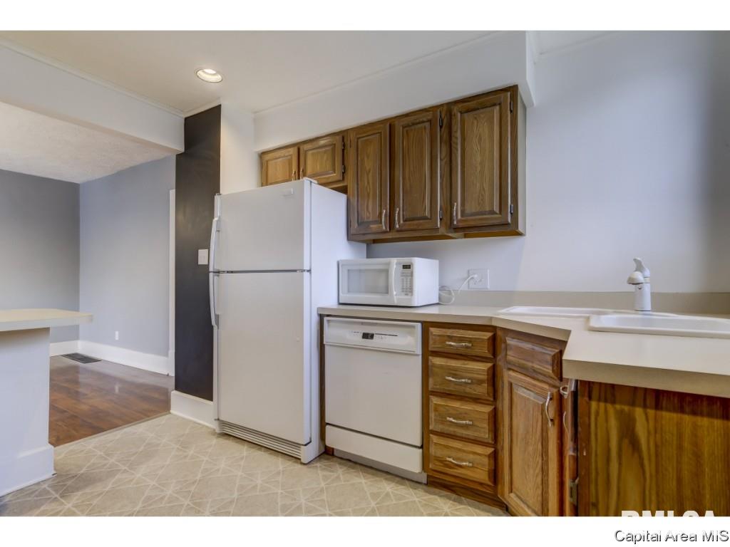 2124 South 4th Street Springfield, IL 62703 - Photo 10 of 36