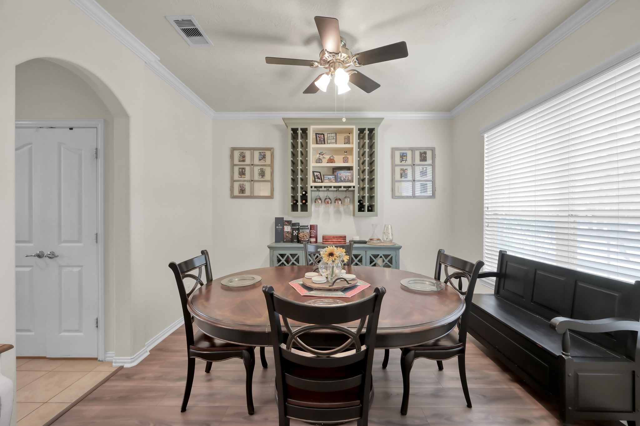 84 Palos Verde Conroe, TX 77304 - Photo 8 of 39