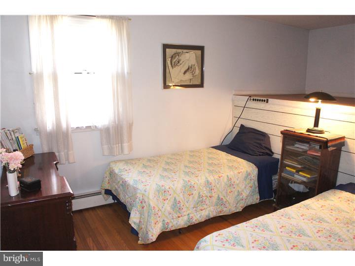 691 Lenni Road Aston, PA 19014 - Photo 21 of 25 Bedroom 3
