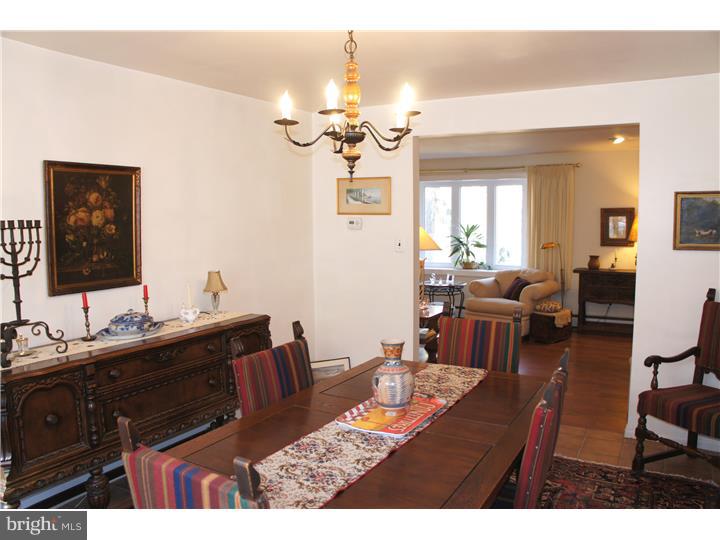 691 Lenni Road Aston, PA 19014 - Photo 8 of 25 Dining Room