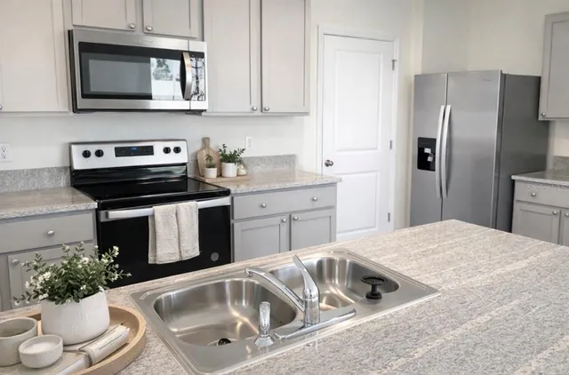 a view of entryway and hall