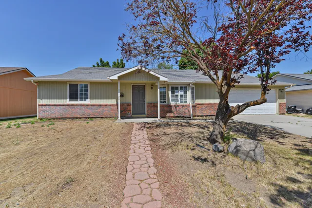 $247,500 | 12406 West 11th Avenue, Airway Heights, WA 99001