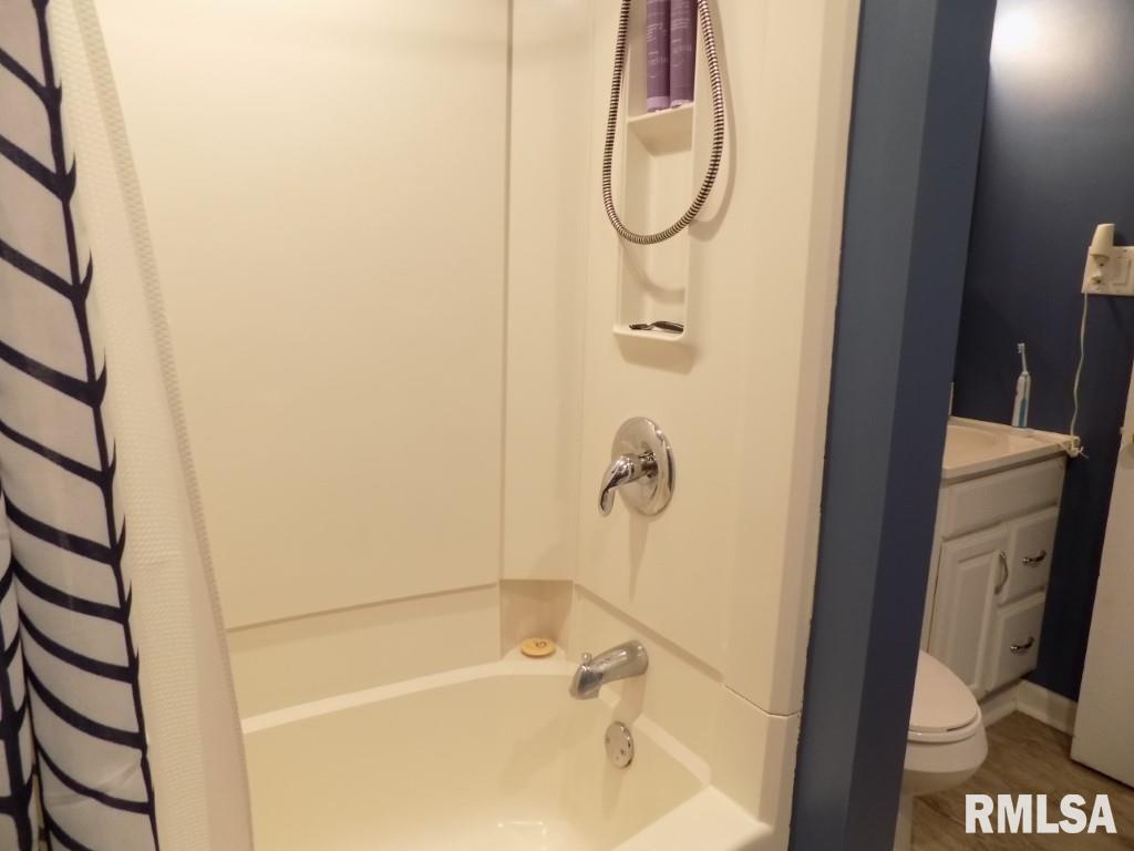 2272 Hazlett Road Springfield, IL 62707 - Photo 14 of 31 Gallery Image 14