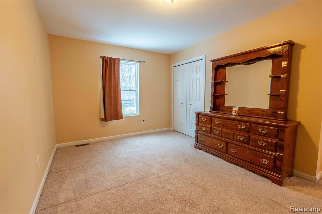 21116 Middlebelt Road Farmington Hills, MI 48336 - Photo 28 of 43