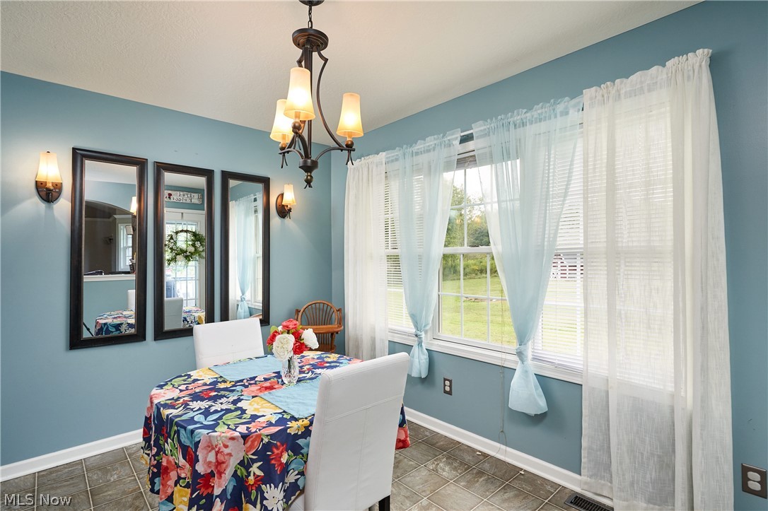 8106 Stallion Road Magnolia, OH 44643 - Photo 8 of 26