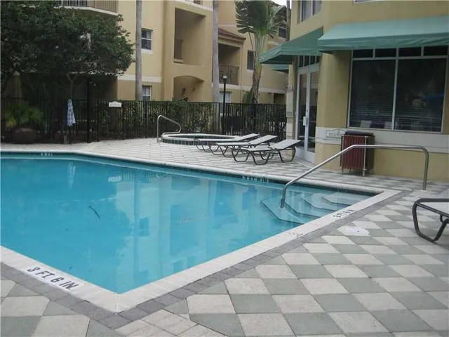 $284,900 | 741 North Pine Island Road, Unit 214, Plantation, FL 33324
