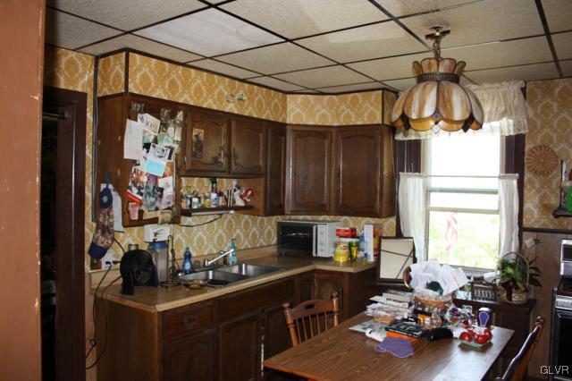 705 Ridge Street Bethlehem, PA 18015 - Photo 10 of 14 Gallery Image 10