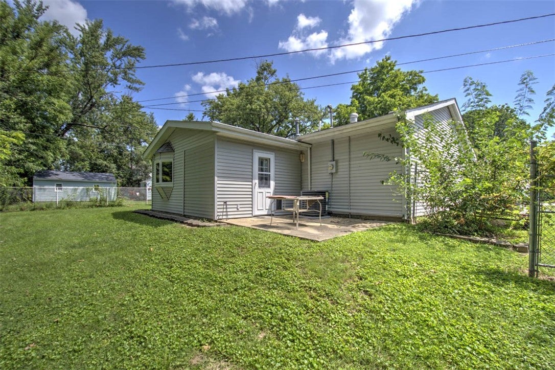2233 North Vine Street Decatur, IL 62526 - Photo 21 of 27 Gallery Image 21