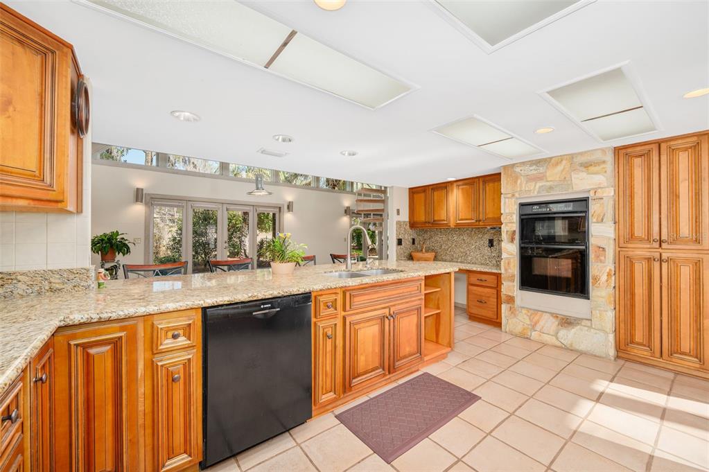 6519 Southwest 37th Way Gainesville, FL 32608 - Photo 17 of 51