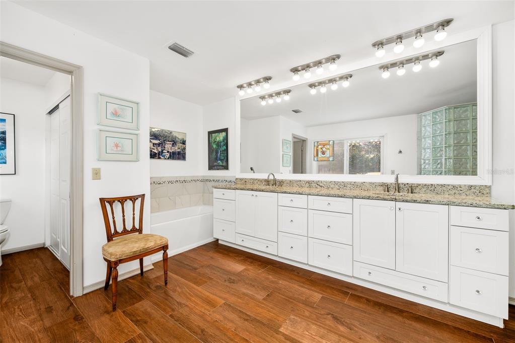 6519 Southwest 37th Way Gainesville, FL 32608 - Photo 30 of 51