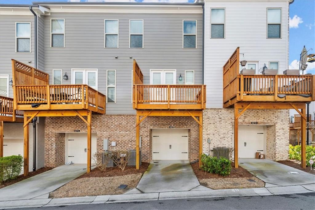 4217 Deming Circle Atlanta, GA 30342 - Photo 32 of 36